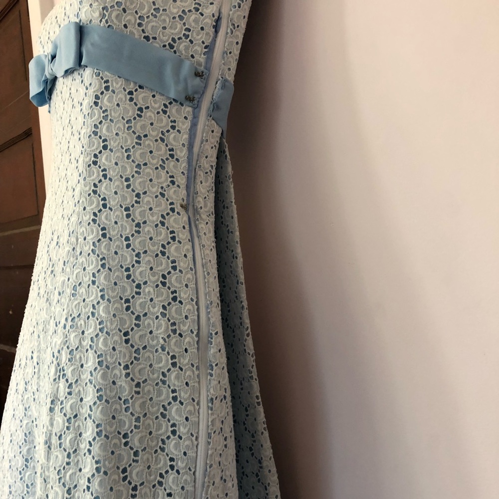 MORE PHOTOS for ABSOLUTELY PRECIOUS wedding gown